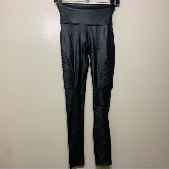 SPANX Faux Leather Moto Leggings size XS - Picture 10 of 10